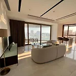 360 Luxury Living A 니코시아
