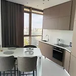 아파트 360 Luxury Living A