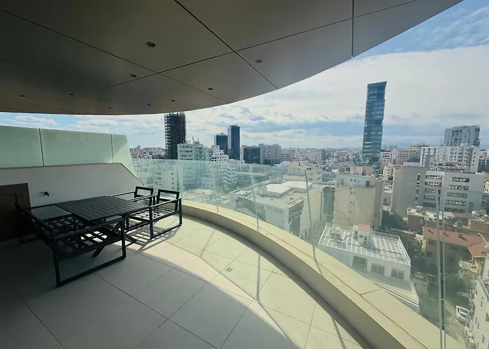 360 Luxury Living A * 尼科西亚