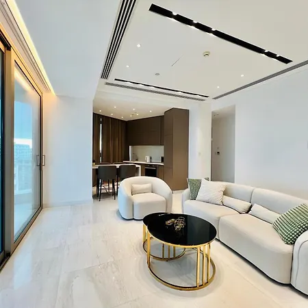 360 Luxury Living A * Nikósie